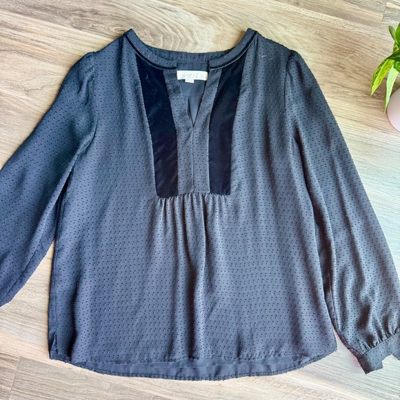 LOFT Petites Swiss Dot Velvet Trim Black Long Sleeve Blouse Size SP - Picture 2 of 11